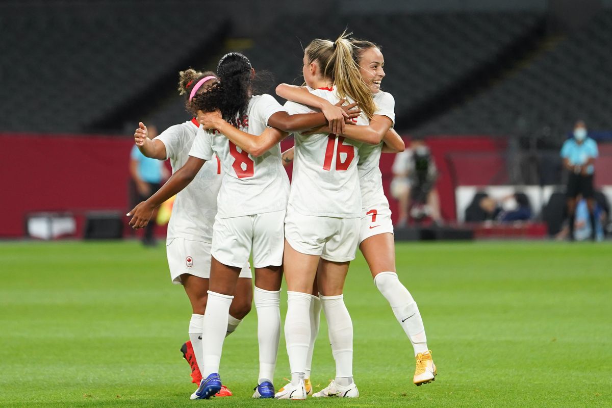 Beckie's brace lifts Canada over Chile at Tokyo Olympics