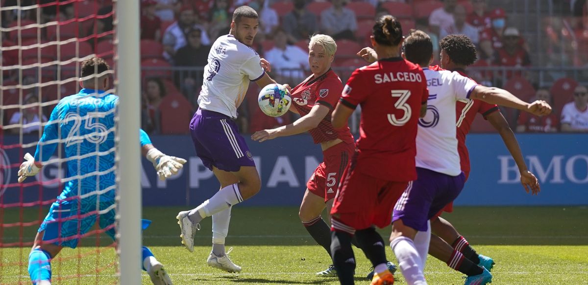 Late goal sinks Toronto FC in home loss to Orlando City