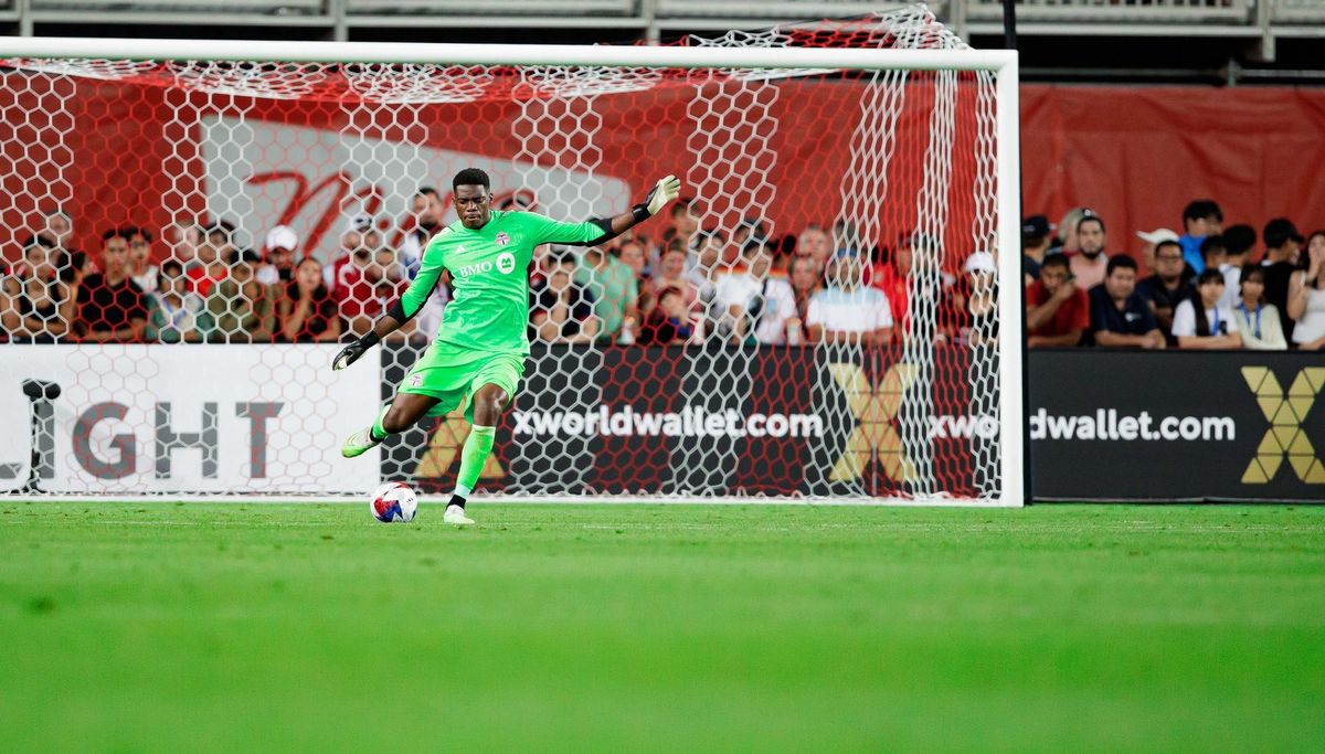 Toronto FC's Sean Johnson sidelined with hand fracture