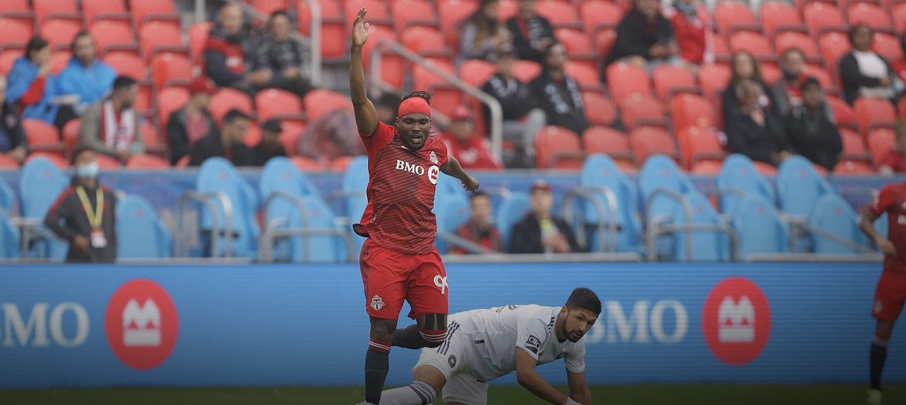 Toronto FC comes from behind to douse the Chicago Fire