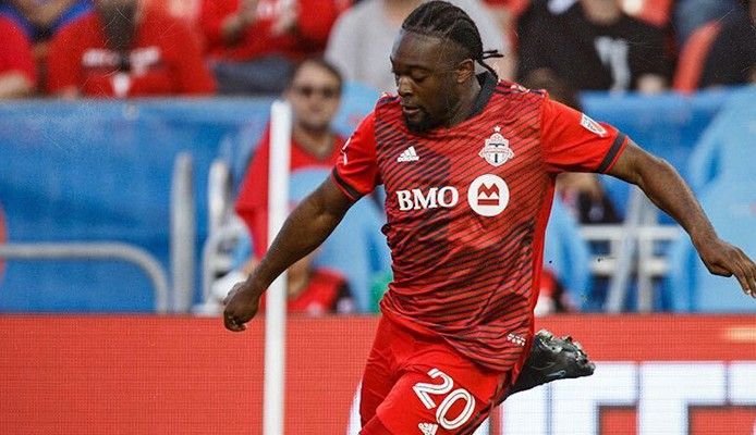 Toronto FC unbeaten in five after draw vs. New England